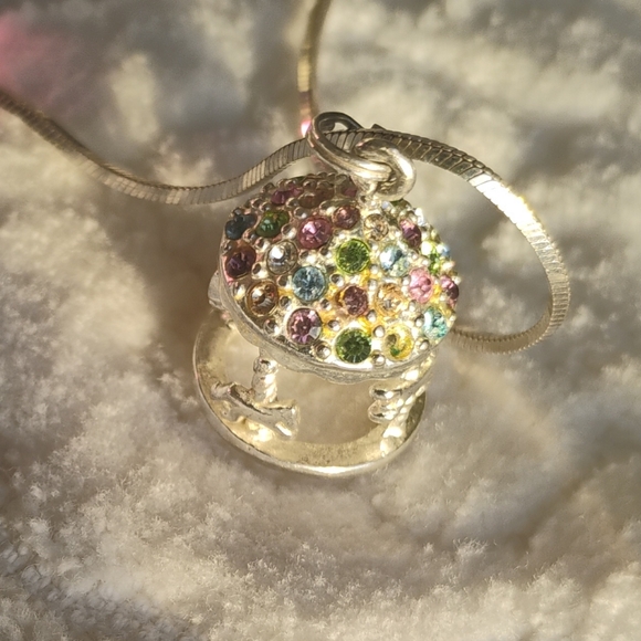 925 Sterling Silver Carousel Necklace - Picture 3 of 6